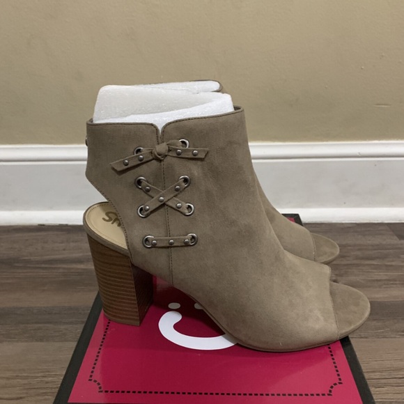 Circus By Sam Edelman Edna Taupe High Heel Booties Size 10